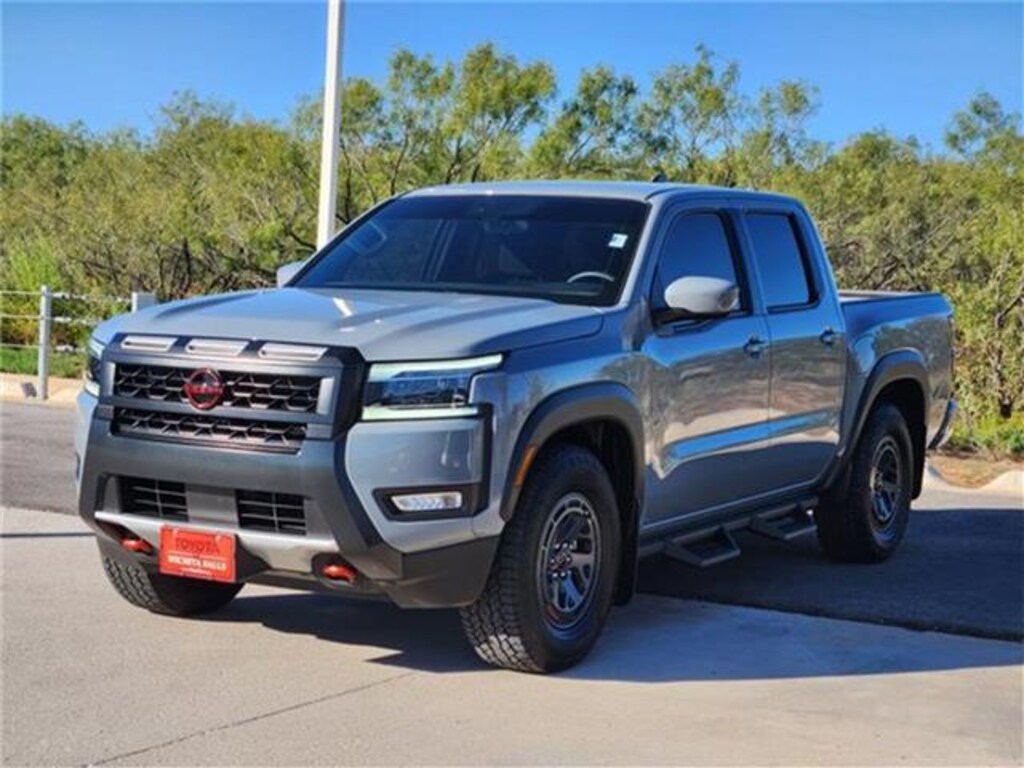 Used 2025 Nissan Frontier PRO-X 4x2 Crew Cab 5 ft. box 126 in. WB