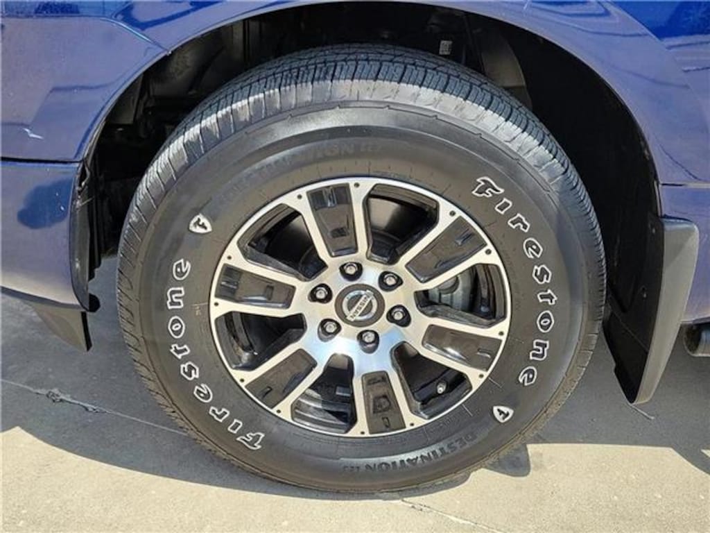 Used 2021 Nissan Titan SV 4x2 Crew Cab 5.5 ft. box 139.8 in. WB