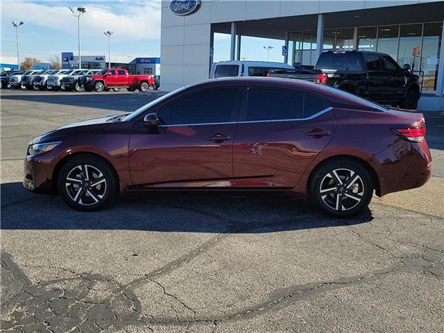 2024 Nissan Sentra SV photo 2