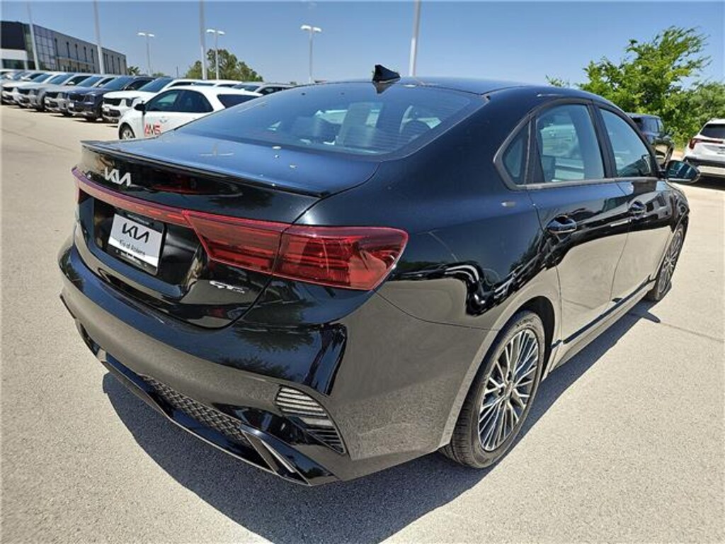 Used 2023 KIA Forte GT-Line (IVT) Sedan
