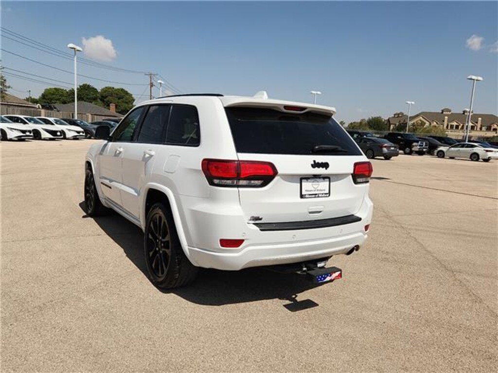 Used 2021 Jeep Grand Cherokee Laredo X 4x2