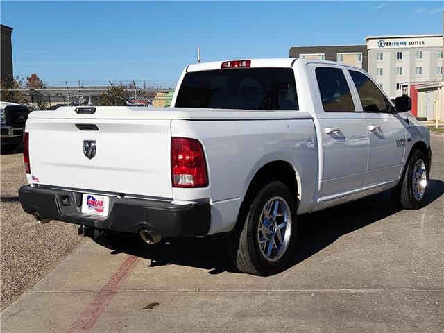 2023 Ram 1500 Classic Tradesman photo 3