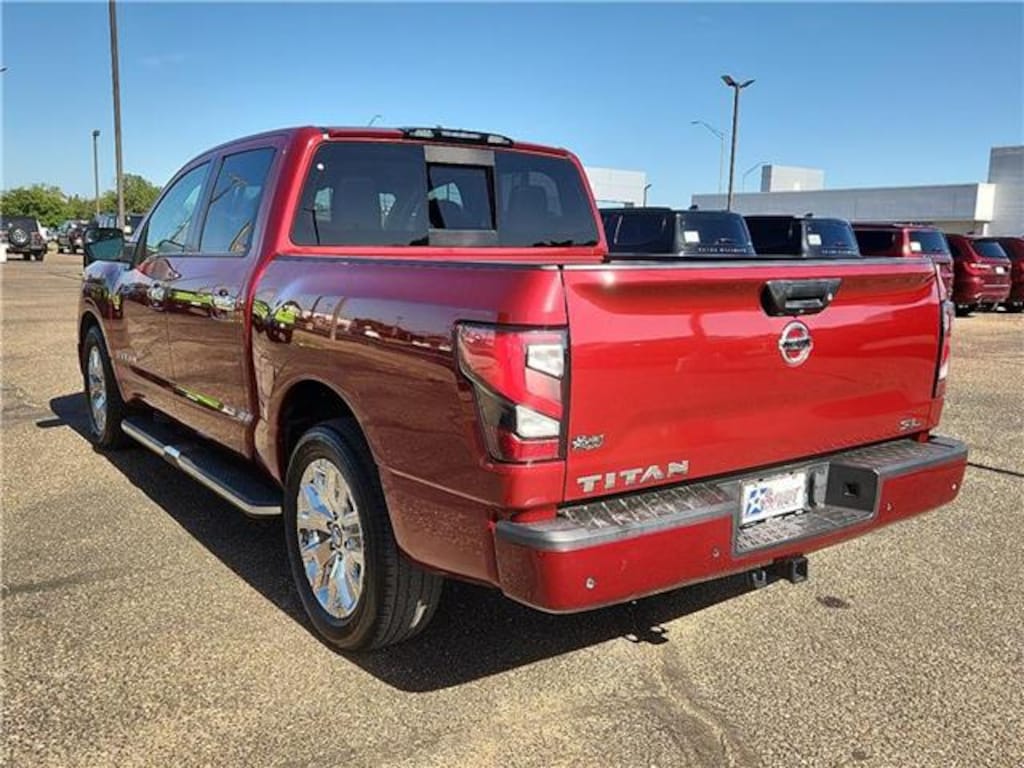 Used 2021 Nissan Titan SL (A9) (EOP 03-31-2021) 4x2 Crew Cab 5.5 ft. box