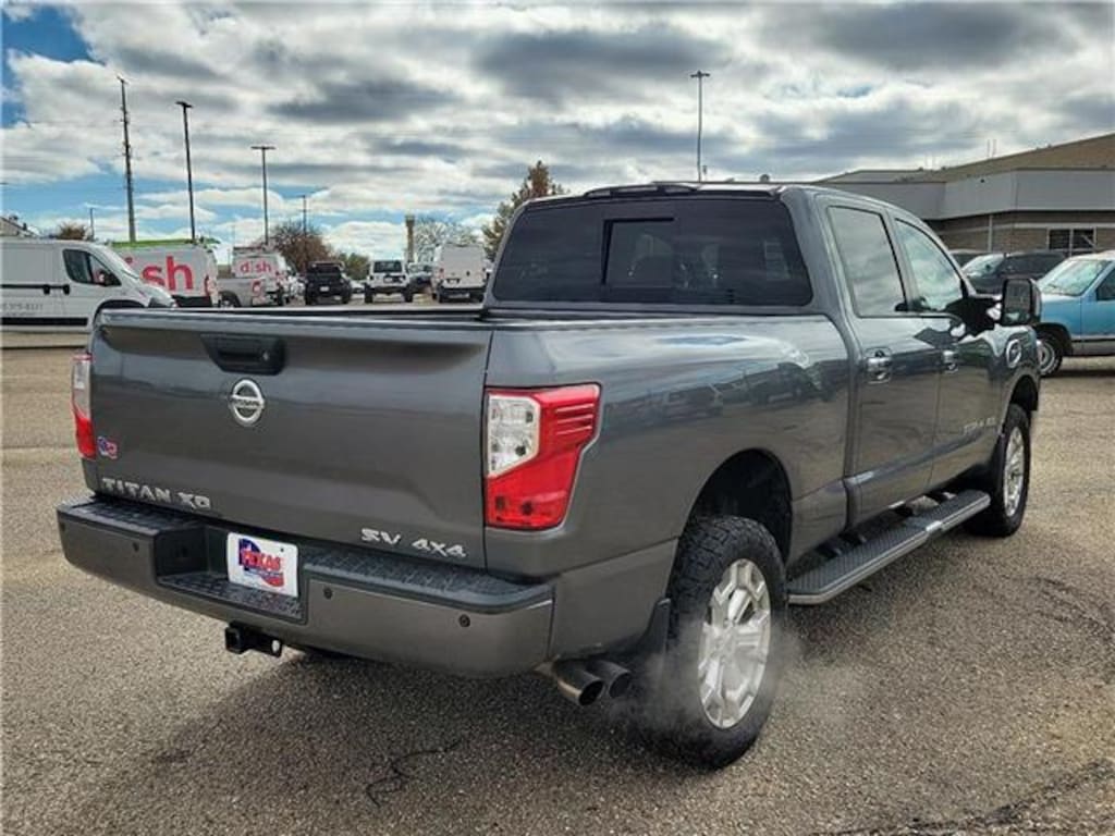 Used 2018 Nissan Titan XD SV Gas 4x4 Crew Cab 6.5 ft. box 151.6 in. WB