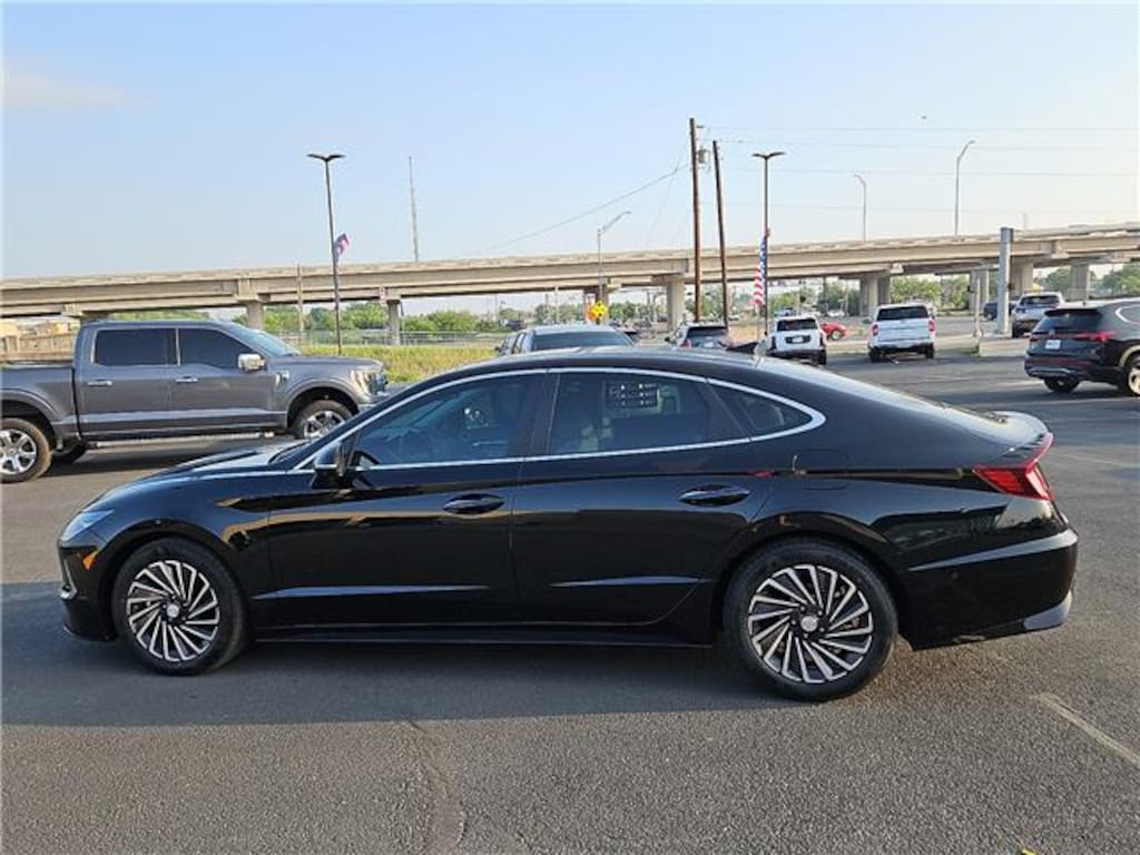 Used 2023 Hyundai Sonata Hybrid Limited Sedan