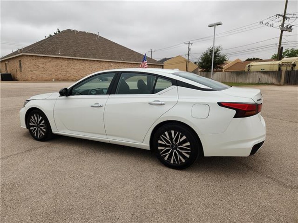 Used 2025 Nissan Altima SV