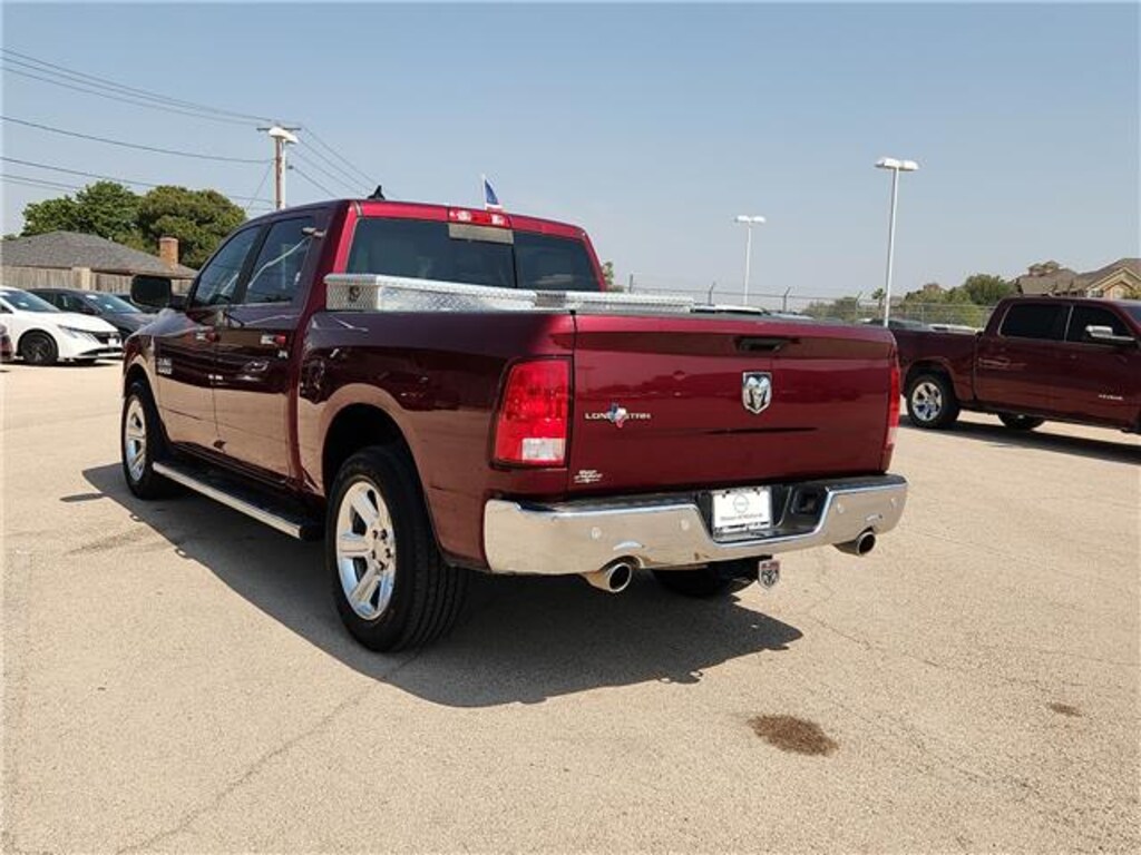 Used 2018 RAM 1500 Lone Star Silver 4x2 Crew Cab 140 in. WB