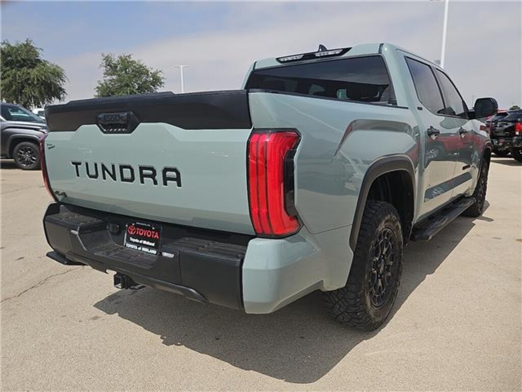 Used 2025 Toyota Tundra SR5 (A10) 4x4 CrewMax 5.5 ft. box 145.7 in. WB