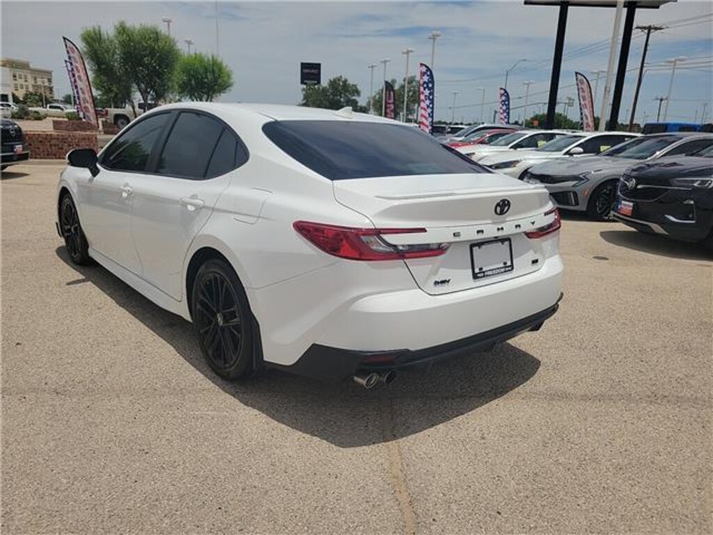 Used 2025 Toyota Camry SE