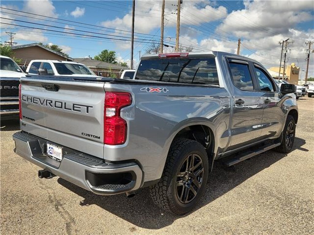 Used 2024 Chevrolet Silverado 1500 Custom 4x4 Crew Cab 5.75 ft. box 147.4 in. WB