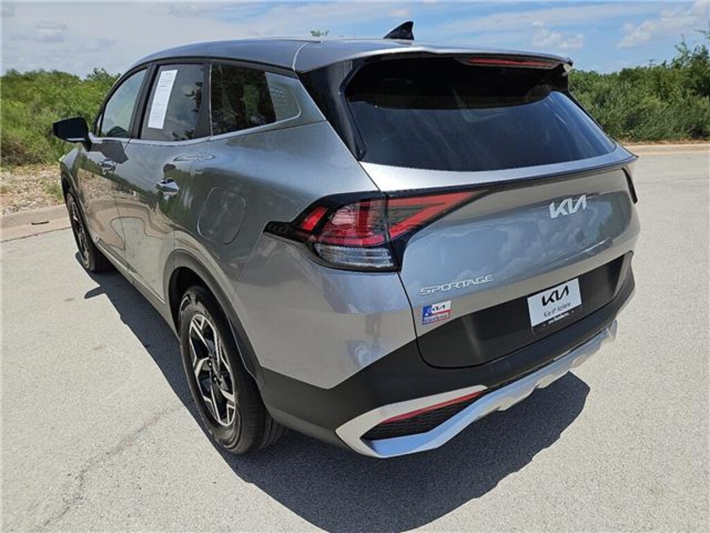 Used 2025 KIA Sportage LX Front-Wheel Drive