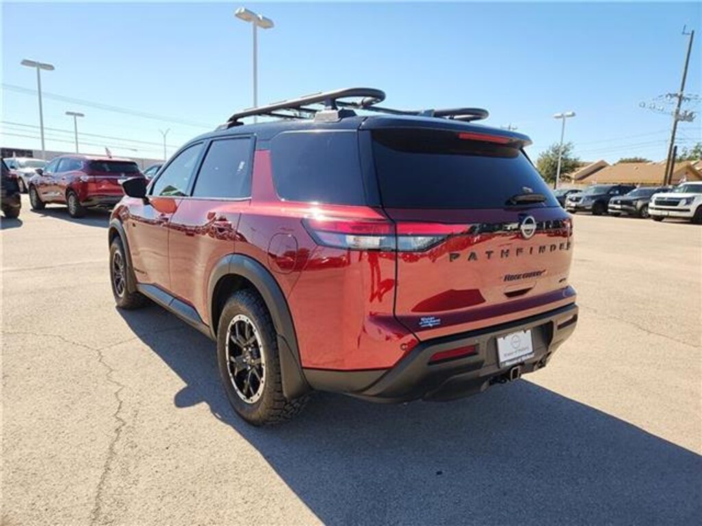 Used 2024 Nissan Pathfinder Rock Creek (A9) 4x4