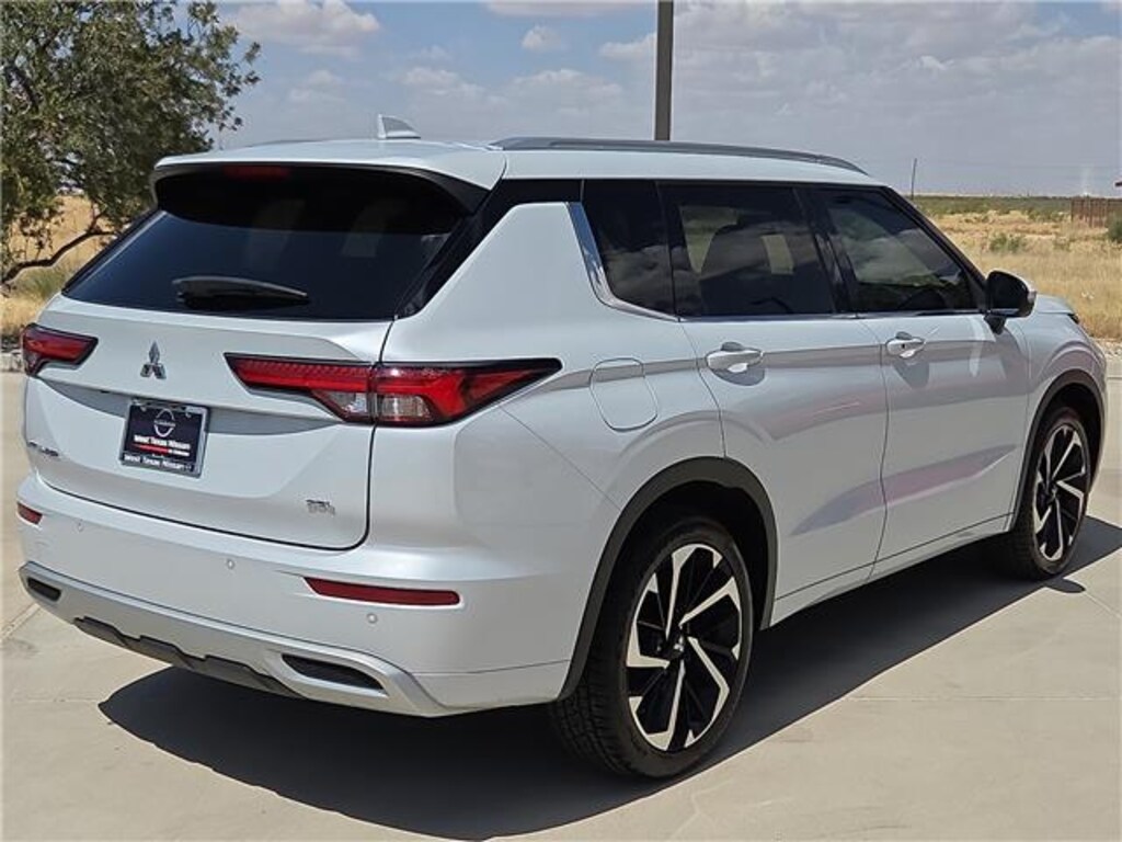 Used 2024 Mitsubishi Outlander SEL
