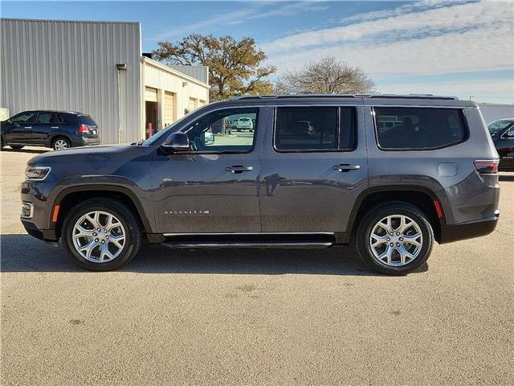 Used 2022 Jeep Wagoneer Series II 4x4