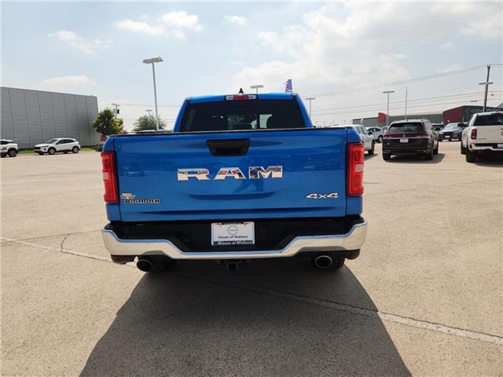 Used 2025 RAM 1500 Big Horn/Lone Star 4x4 Crew Cab 144.5 in. WB