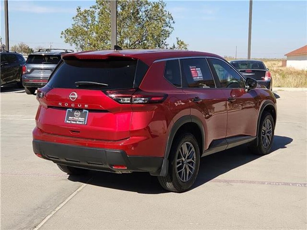 Used 2025 Nissan Rogue S Front-Wheel Drive