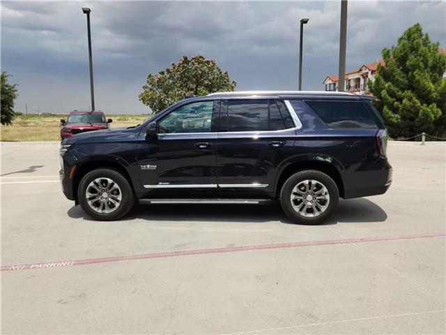 2025 Chevrolet Tahoe LT photo 2