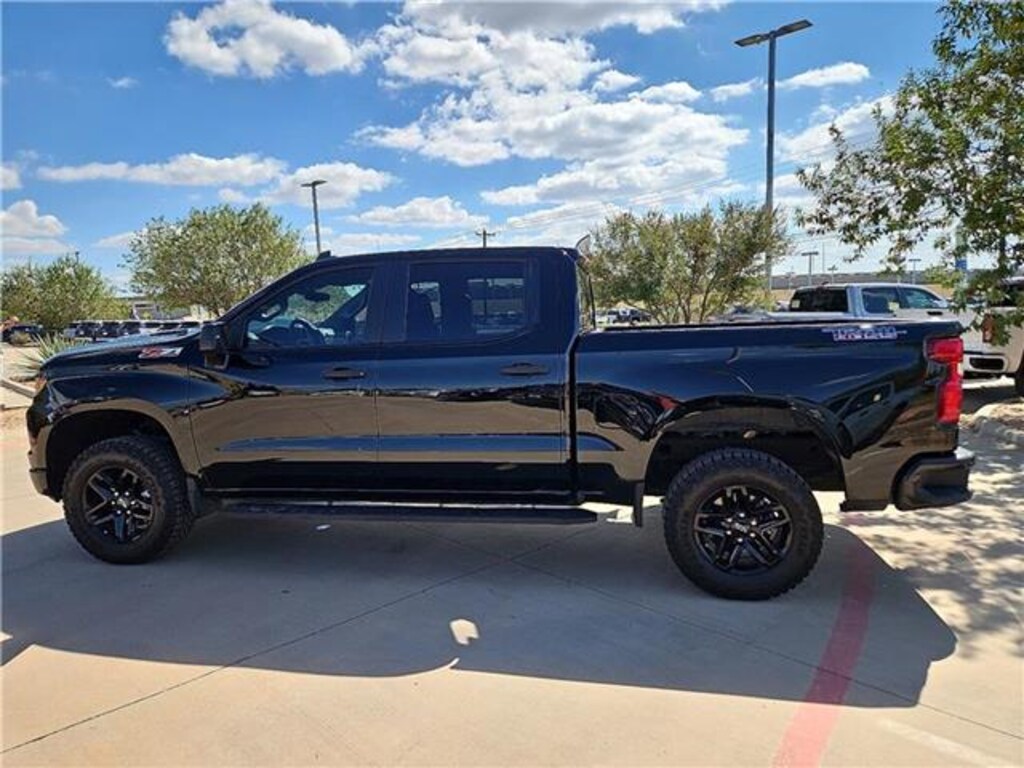 Used 2025 Chevrolet Silverado 1500 Custom Trail Boss 4x4 Crew Cab 5.75 ft. box 147.4