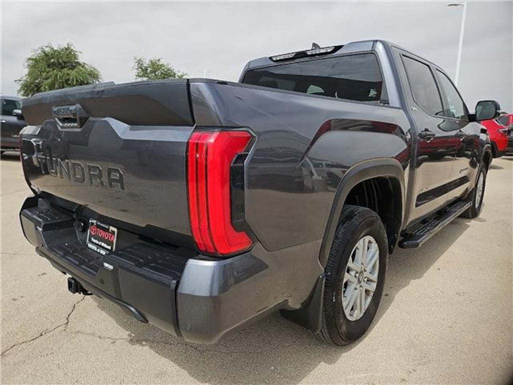 Used 2026 Toyota Tundra SR5 4x4 CrewMax 5.5 ft. box 145.7 in. WB
