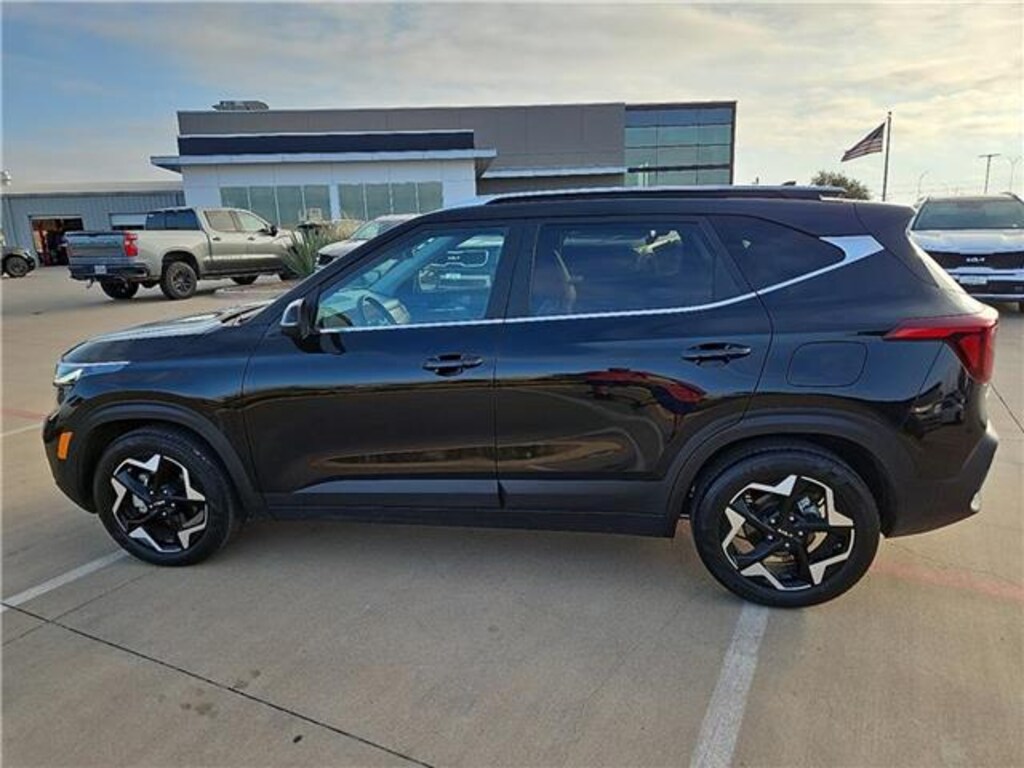 Used 2024 KIA Seltos EX (IVT) Front-Wheel Drive