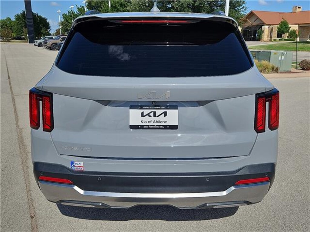 Used 2025 KIA Sorento S Front-Wheel Drive