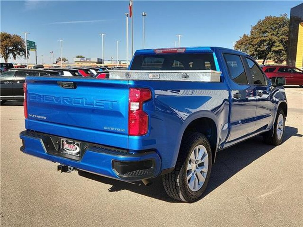 Used 2022 Chevrolet Silverado 1500 Custom 4x2 Crew Cab 5.75 ft. box 147.4 in. WB