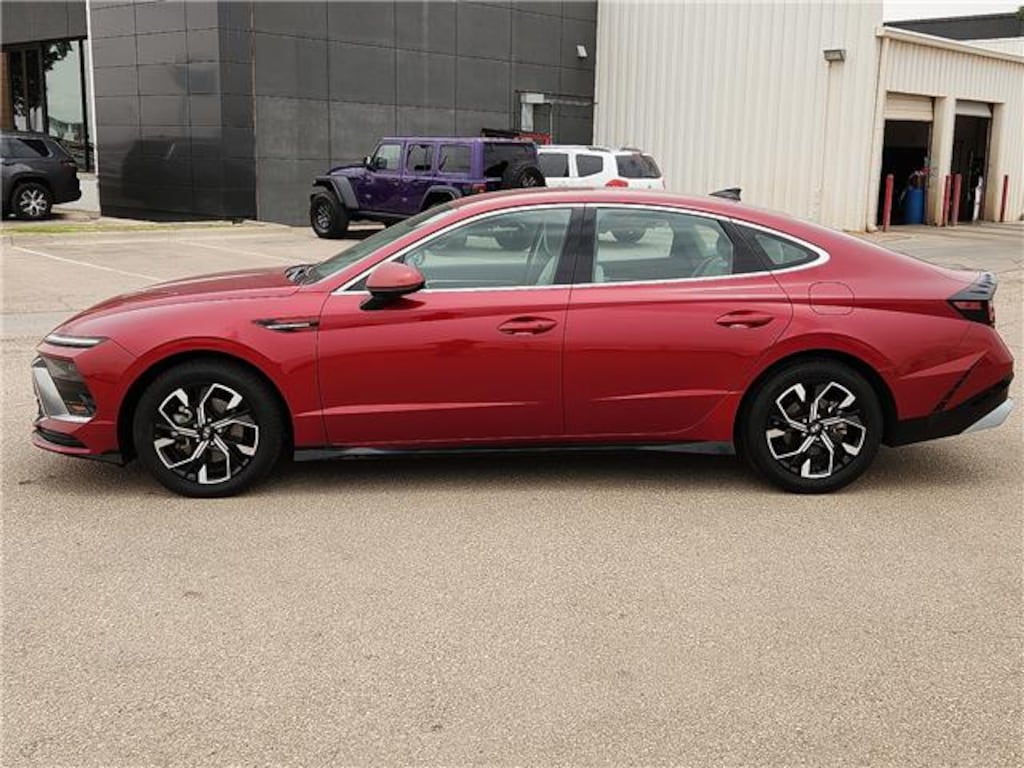 Used 2024 Hyundai Sonata SEL Front-Wheel Drive Sedan