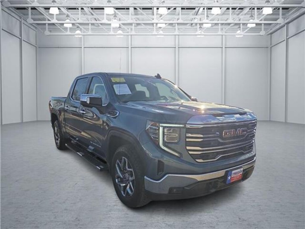 Used 2024 GMC Sierra 1500 SLT 4x2 Crew Cab 5.75 ft. box 147.4 in. WB