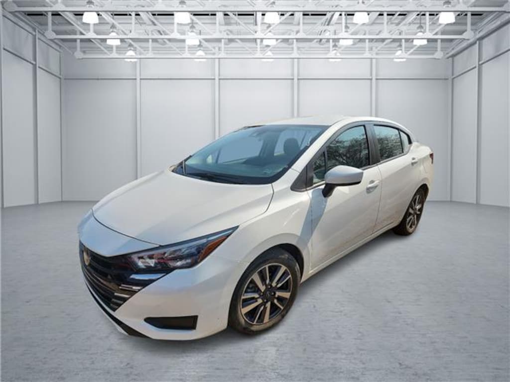 Used 2025 Nissan Versa 1.6 SV