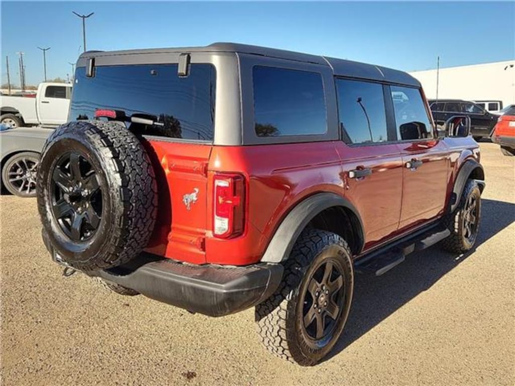 Used 2024 Ford Bronco Black Diamond 4x4