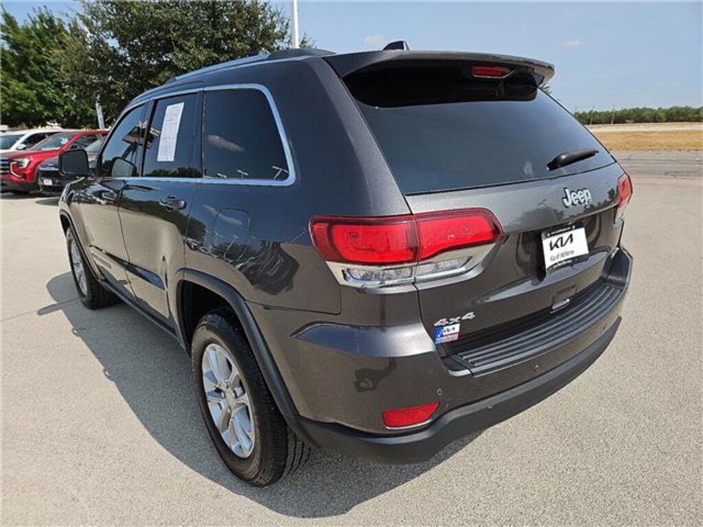 Used 2021 Jeep Grand Cherokee Laredo 4x4