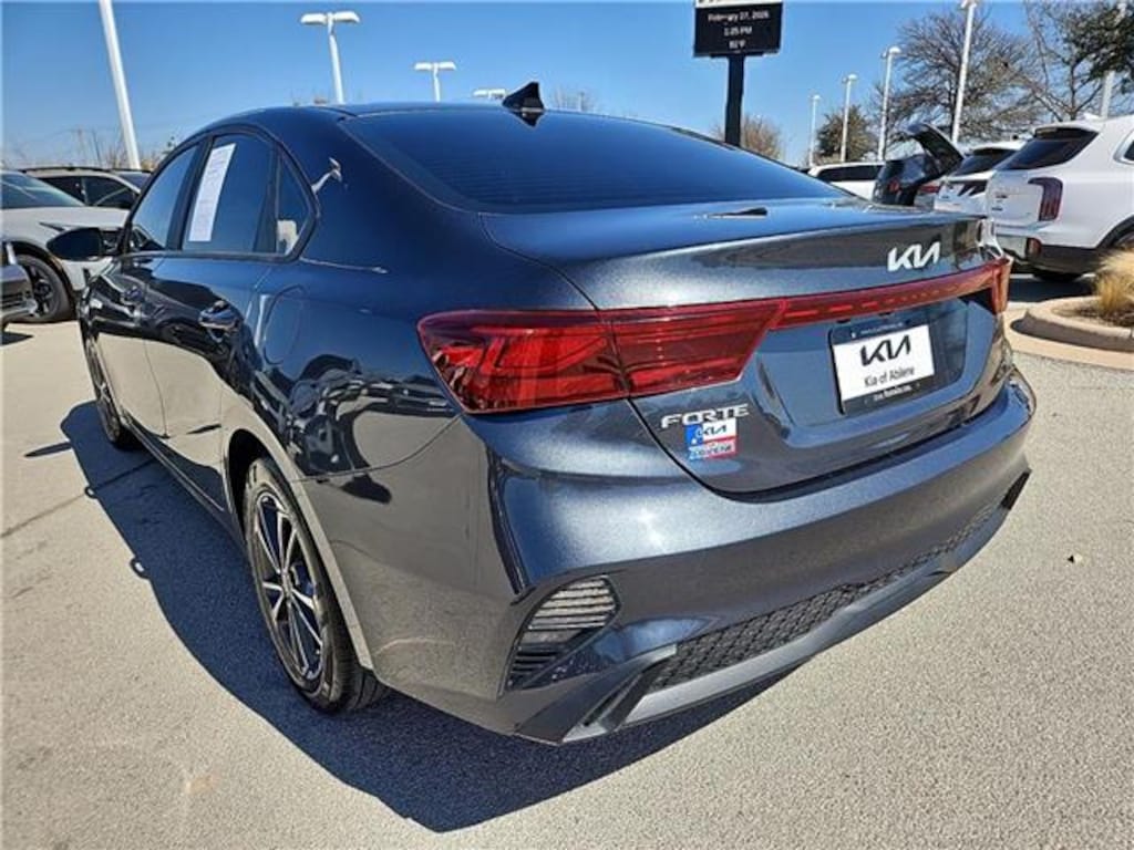 Used 2024 KIA Forte LXS (IVT) Sedan