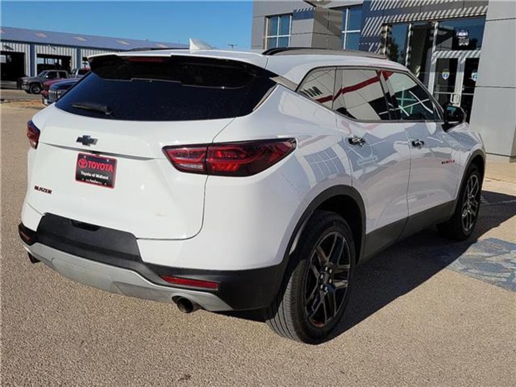 Used 2025 Chevrolet Blazer LT w/2LT Front-Wheel Drive