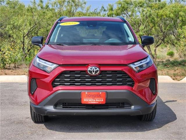 2025 Toyota RAV4 Hybrid LE photo 2