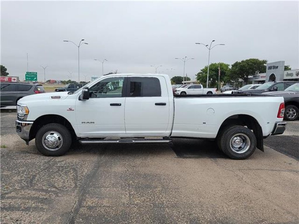 Used 2024 RAM 3500 Big Horn 4x4 Crew Cab 8 ft. box 169.5 in. WB