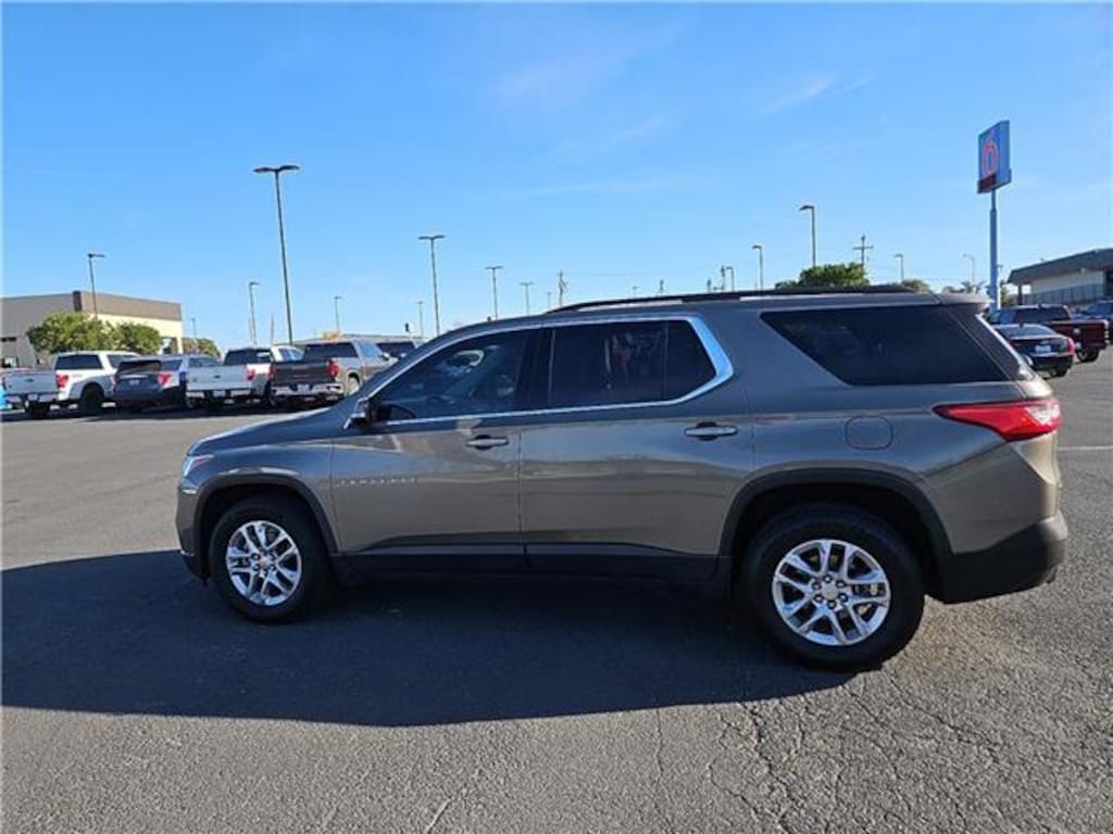 Used 2020 Chevrolet Traverse LT Cloth w/1LT Front-wheel Drive