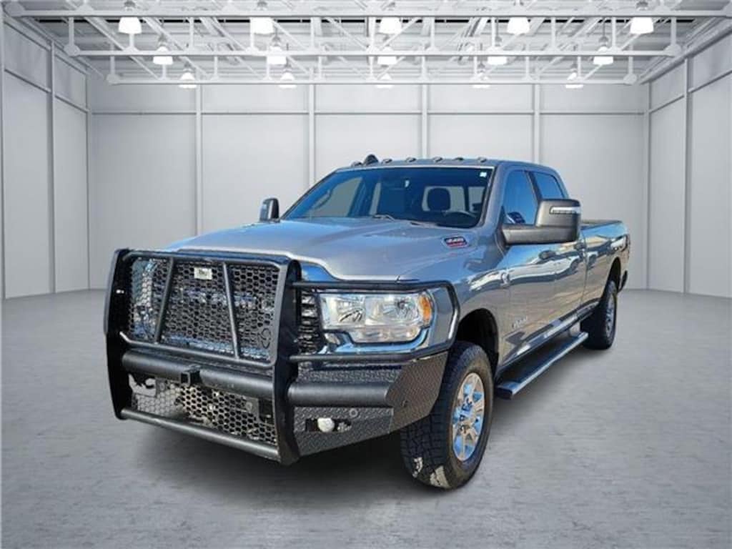 Used 2024 RAM 3500 Big Horn 4x4 Crew Cab 8 ft. box 169.5 in. WB