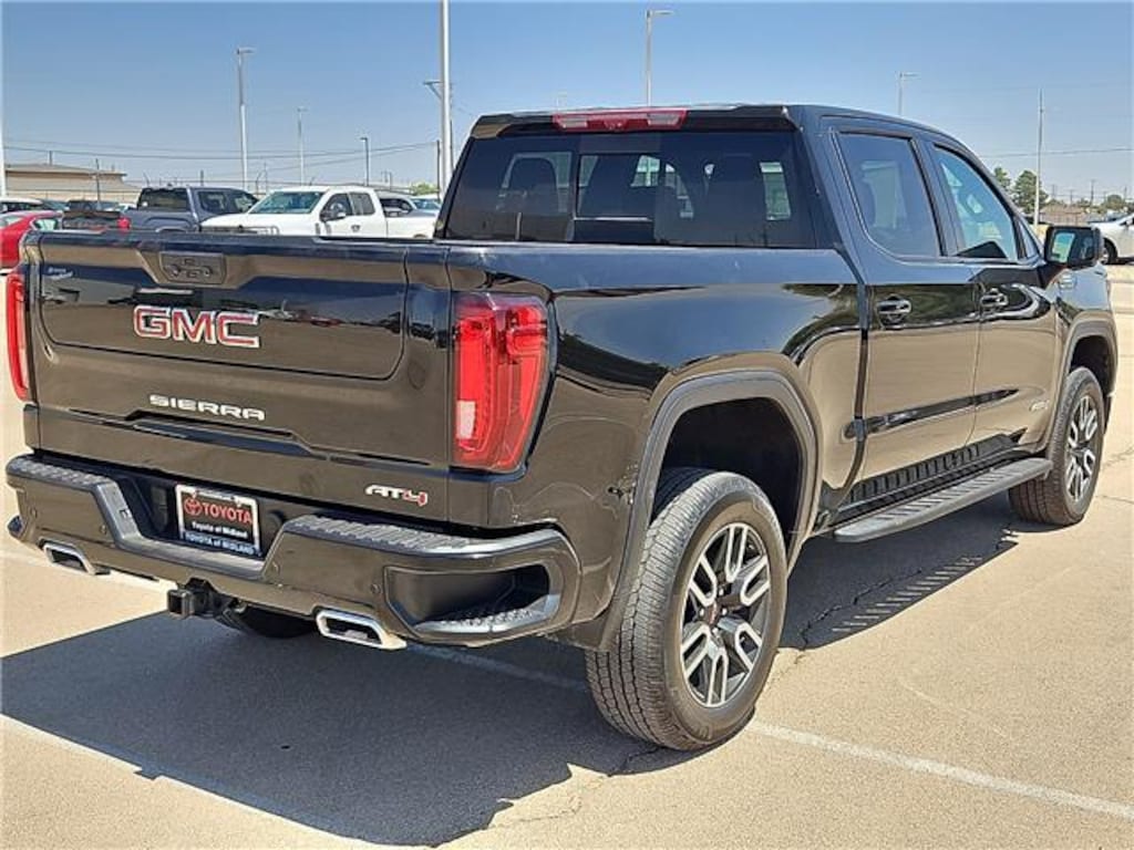 Used 2025 GMC Sierra 1500 AT4 4x4 Crew Cab 5.75 ft. box 147.4 in. WB