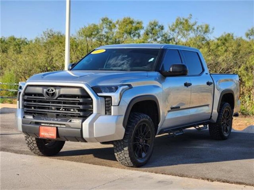 Used 2023 Toyota Tundra SR5 (A10) 4x4 CrewMax 5.5 ft. box 145.7 in. WB