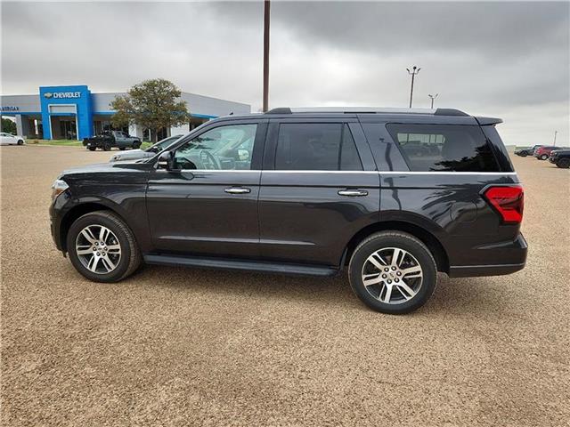 2024 Ford Expedition Limited photo 2
