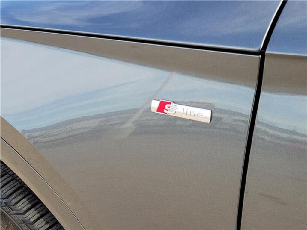 Used 2024 Audi Q5 45 S line Premium (S tronic) All-Wheel Drive quatt SUV