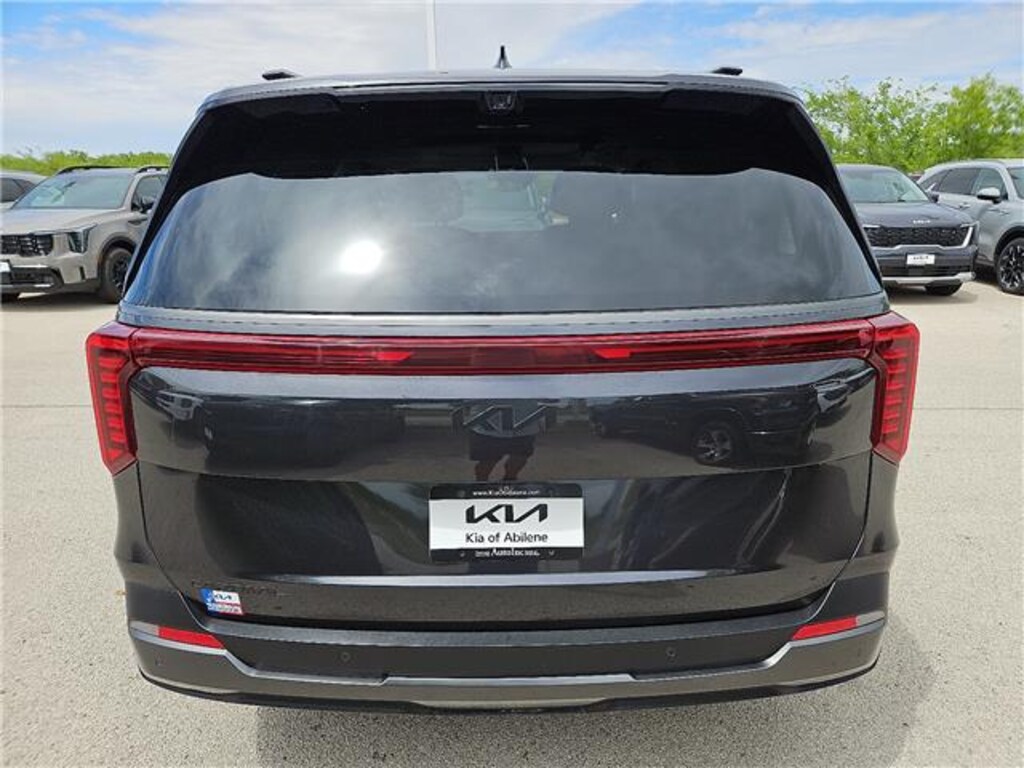 Used 2025 KIA Carnival SX Prestige Passenger Van