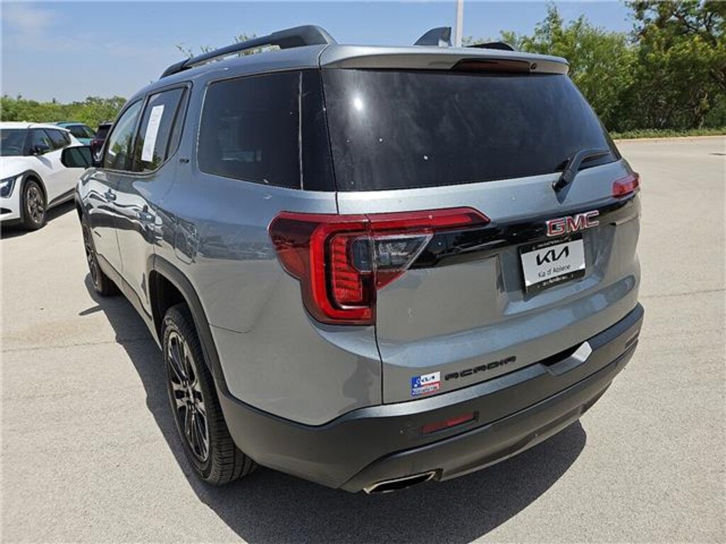 Used 2023 GMC Acadia SLT Front-Wheel Drive