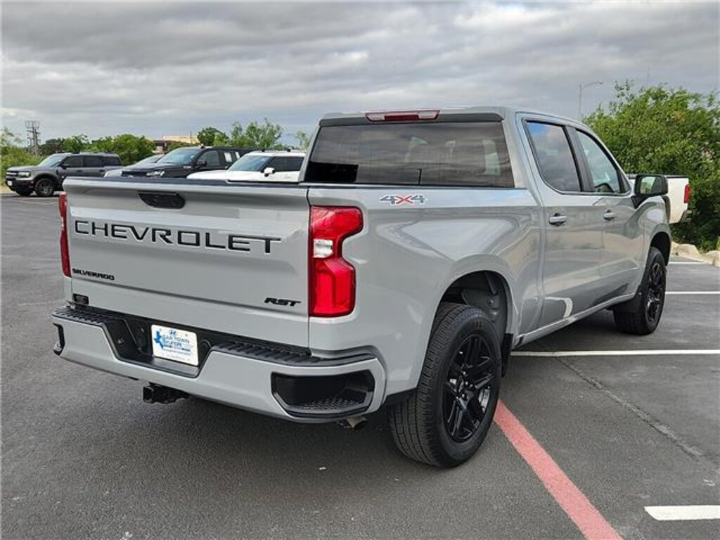 Used 2024 Chevrolet Silverado 1500 RST 4x4 Crew Cab 5.75 ft. box 147.4 in. WB