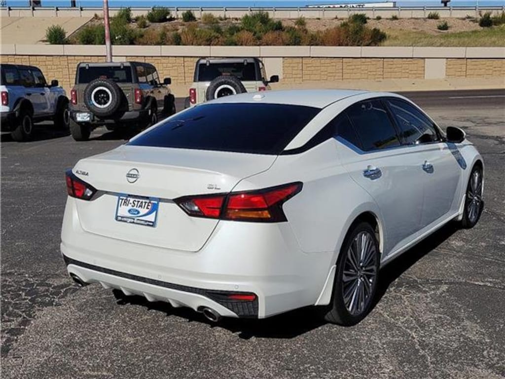 Used 2024 Nissan Altima 2.5 SL