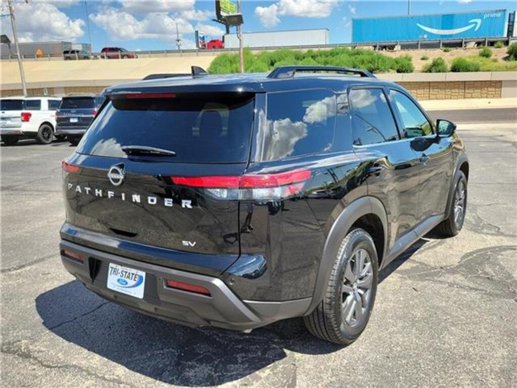 Used 2022 Nissan Pathfinder SV (A9) Front-Wheel Drive