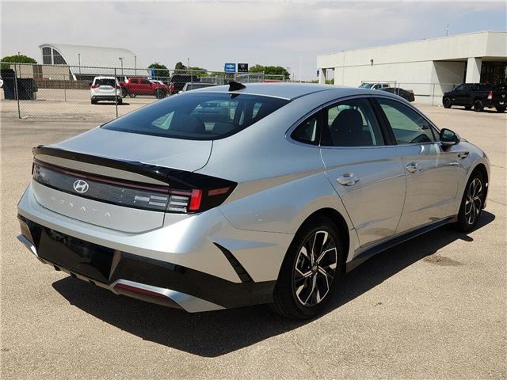 Used 2024 Hyundai Sonata SEL Front-Wheel Drive Sedan