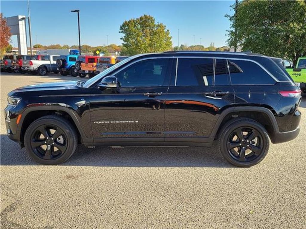 Used 2023 Jeep Grand Cherokee 4xe 4x4