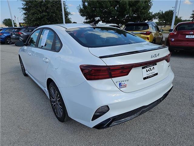 2024 Kia Forte GT-Line photo 3