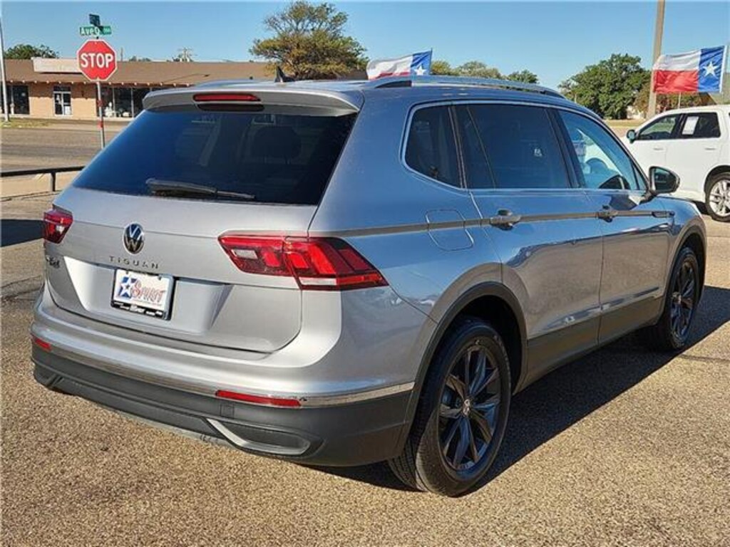 Used 2024 Volkswagen Tiguan 2.0T SE (EOP CW37) Front-Wheel Drive